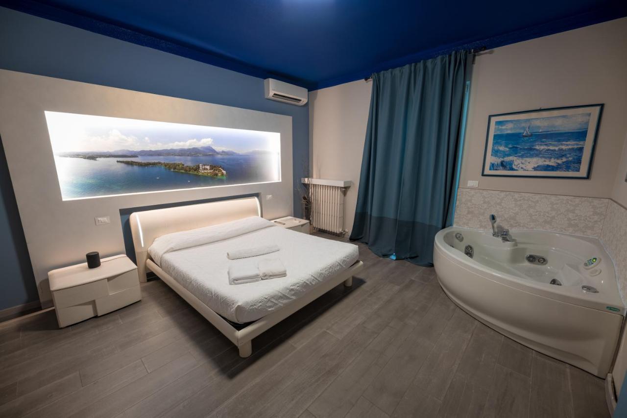 Garda Fantasy Apartment - Jacuzzi Ντεζεντσάνο ντελ Γκάρντα Εξωτερικό φωτογραφία